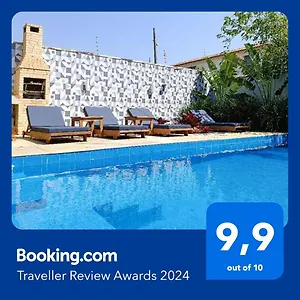 https://casa-azul-hibisco.cabofriohotels.org